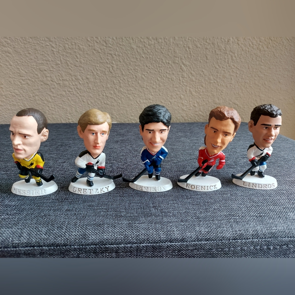 Hockey figures